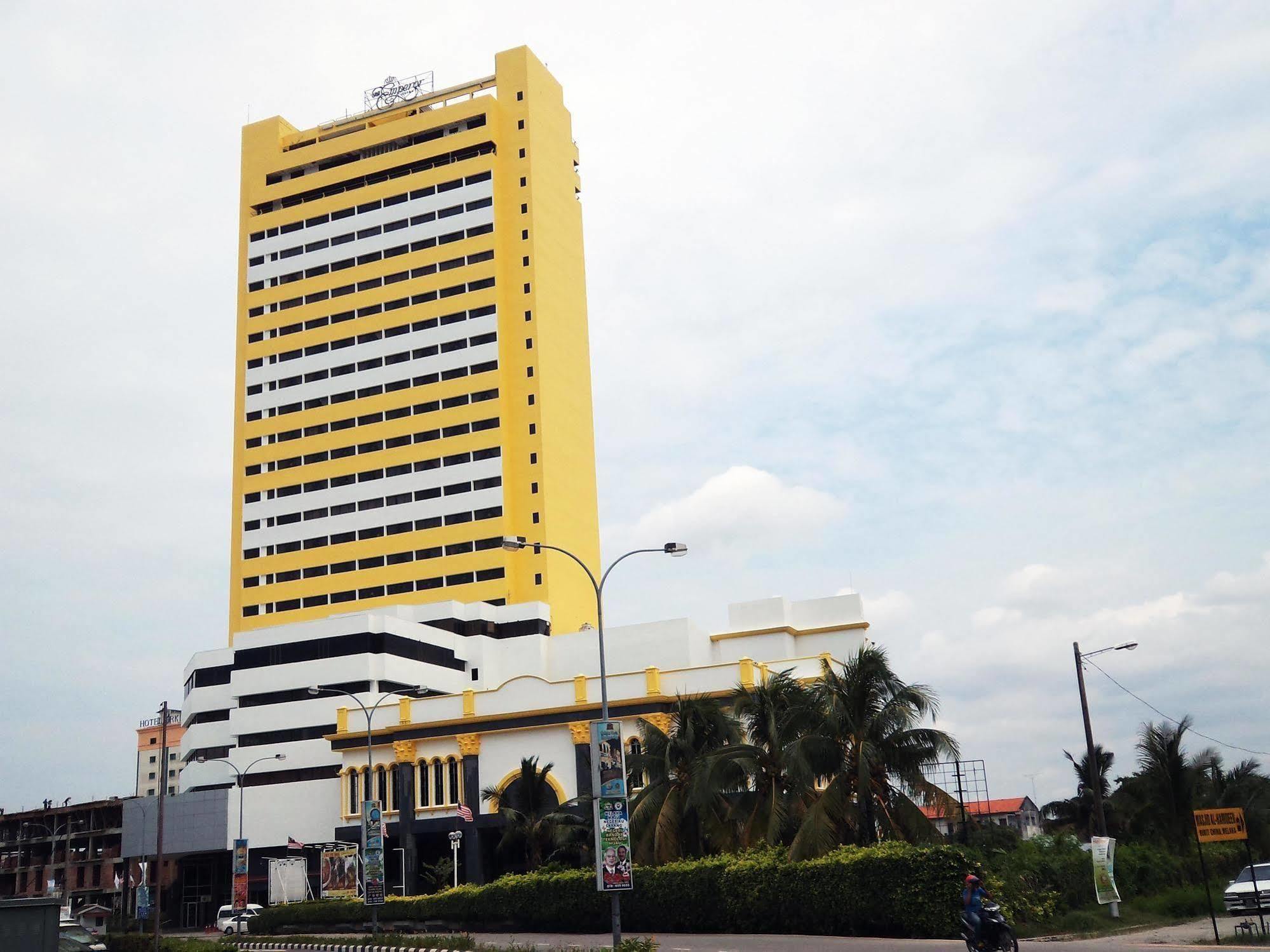 The Emperor Hotel Malacca Exterior photo